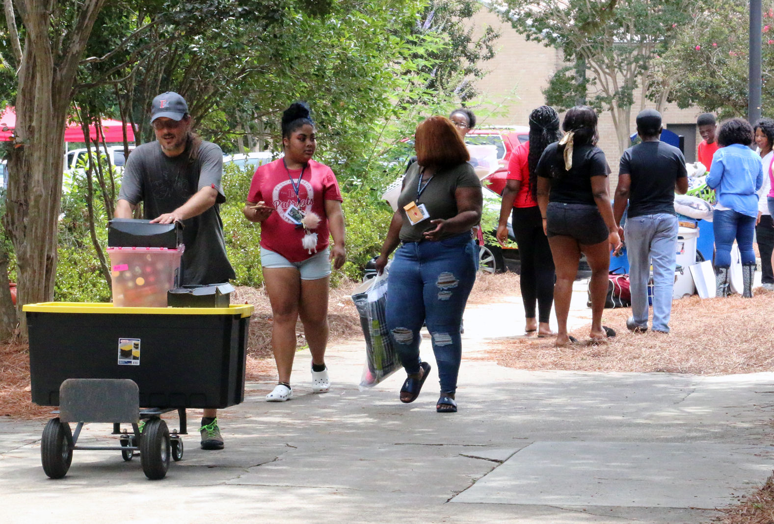 FMU move-in day